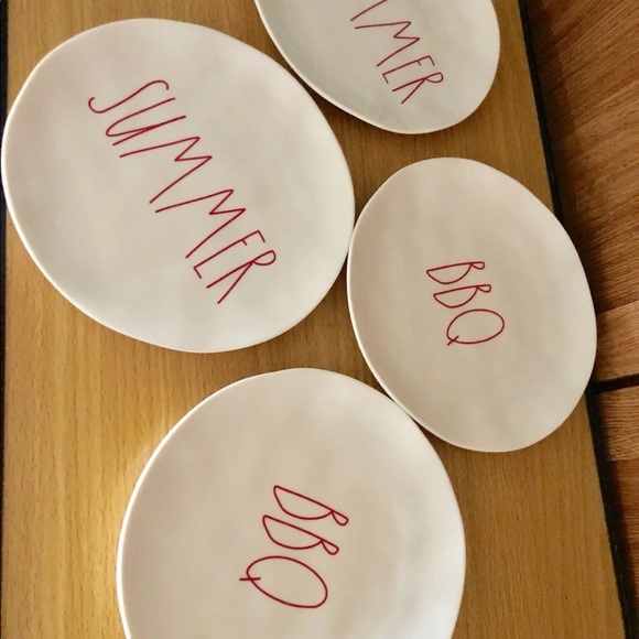 NWT RAE DUNN 4 Melamine Plates “SUMMER BBQ” - Picture 1 of 10
